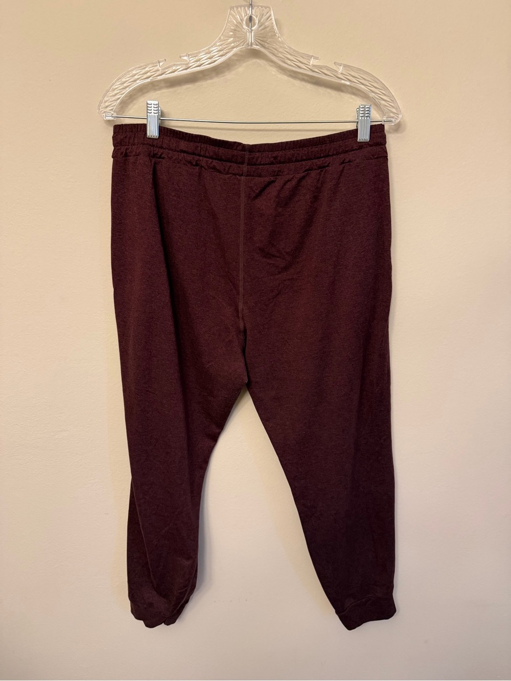 Vuori Maroon Women’s Jogger Pants with Drawstring - Picture 5 of 5